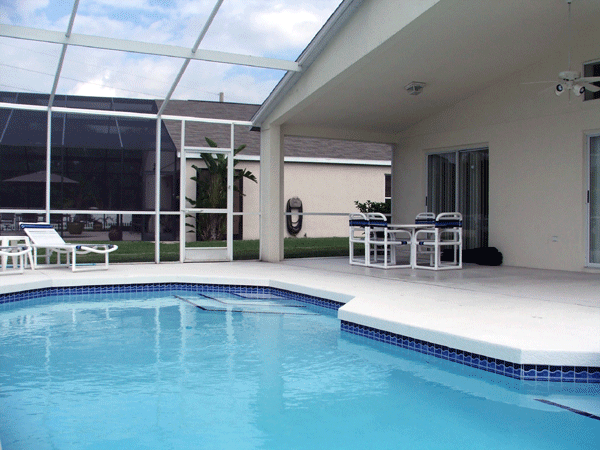 Pool/Lanai