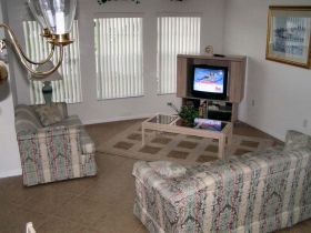 214 glasgow court wellington - click to enlarge