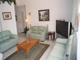 Luxury Living on Disneys Doorstep - click to enlarge