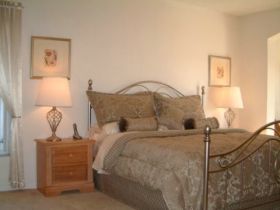 Lake View - Oak Island Cove - click to enlarge