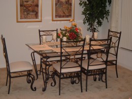 Dining Room - click to enlarge