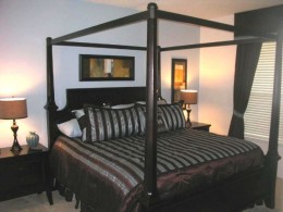 Master Bedroom - click to enlarge